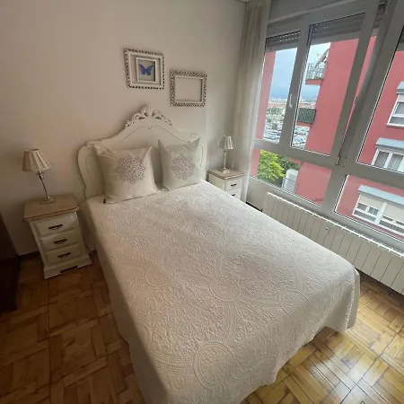Lägenhet Piso Cerca De Estaciones
