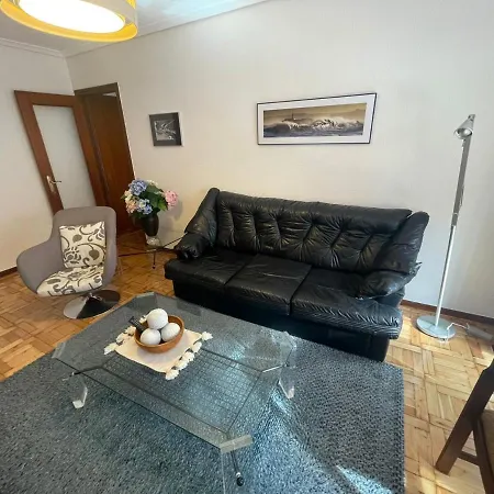 Апартаменты Piso Cerca De Estaciones