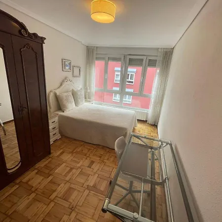 아파트 Piso Cerca De Estaciones 산탄데르